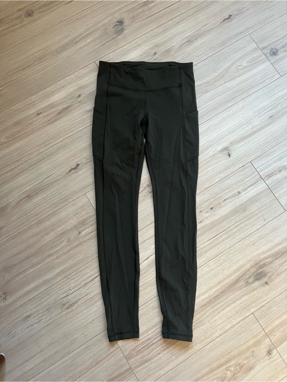 Green Lululemon Active Leggings with Side Pockets